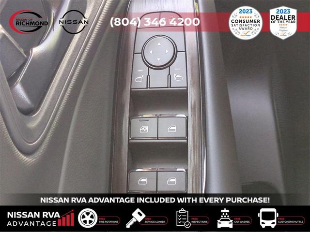 Photo of 2025 White Nissan Rogue
