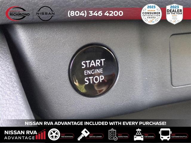 Photo of 2025 White Nissan Rogue