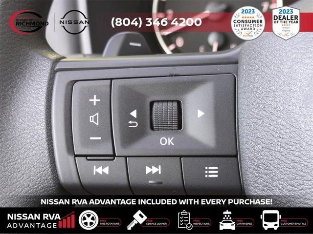Photo of 2025 White Nissan Rogue