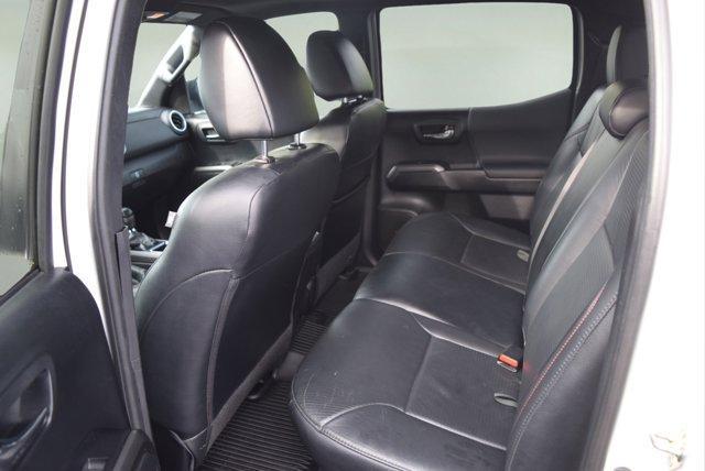 Photo of 2019 White Toyota Tacoma