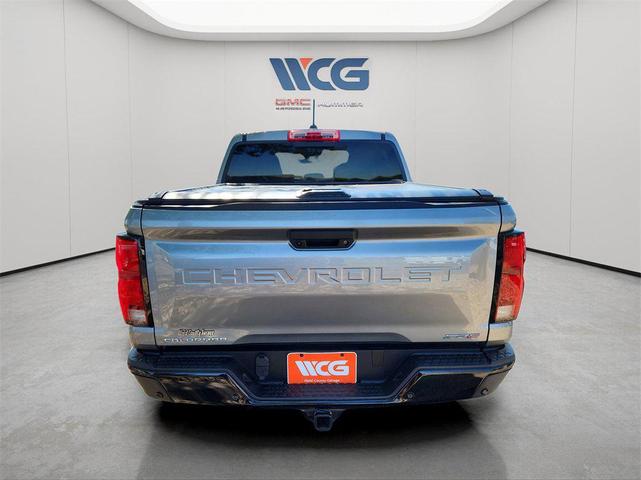Photo of 2025 Gray Chevrolet Colorado