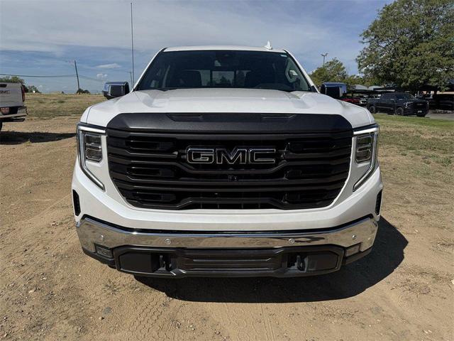 Photo of 2024 White GMC Sierra 1500