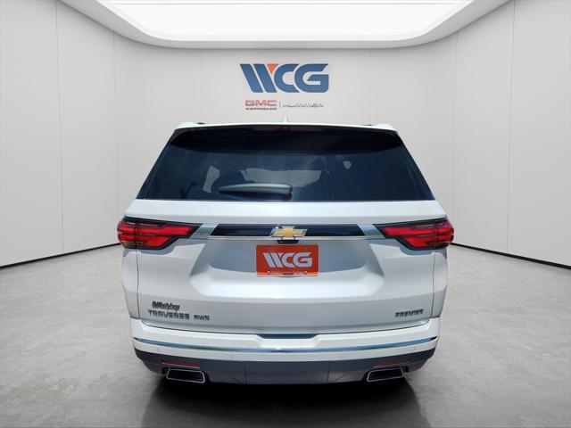 Photo of 2023 White Chevrolet Traverse