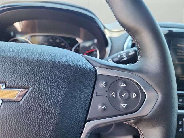 Photo of 2023 White Chevrolet Traverse
