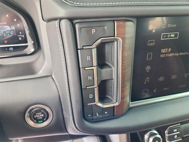 Photo of 2024 White GMC Yukon