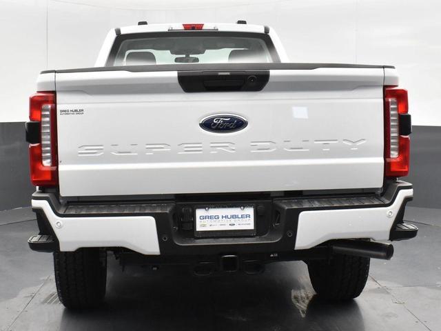 Photo of 2025 Oxford White Ford F-350