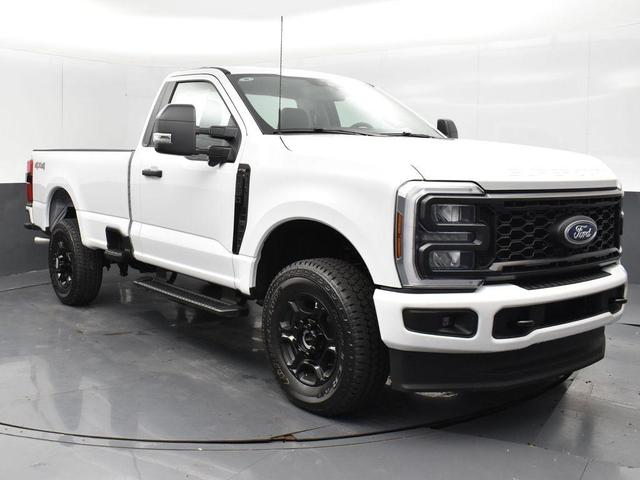 Photo of 2025 Oxford White Ford F-350