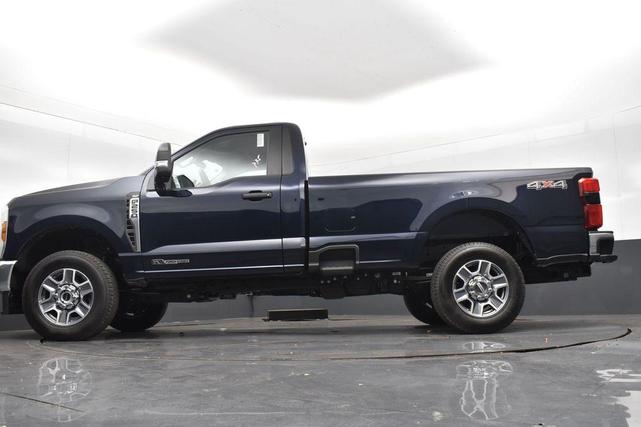 Photo of 2025 Antimatter Blue Metallic Ford F-250