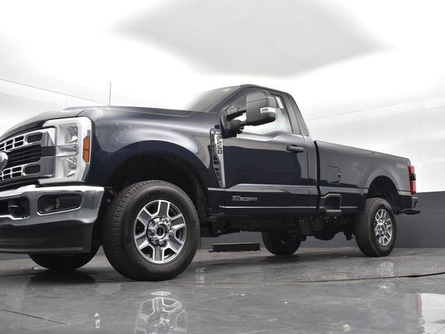 Photo of 2025 Antimatter Blue Metallic Ford F-250