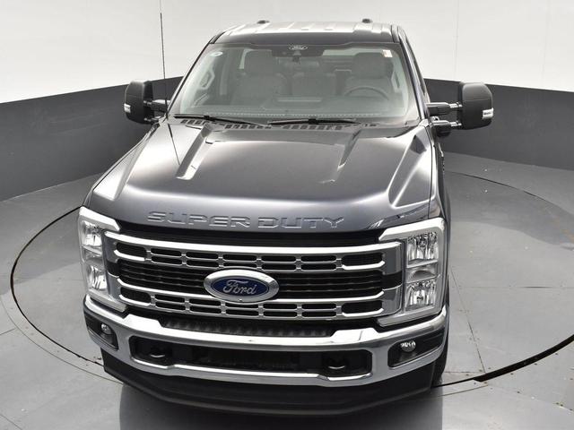 Photo of 2025 Antimatter Blue Metallic Ford F-250