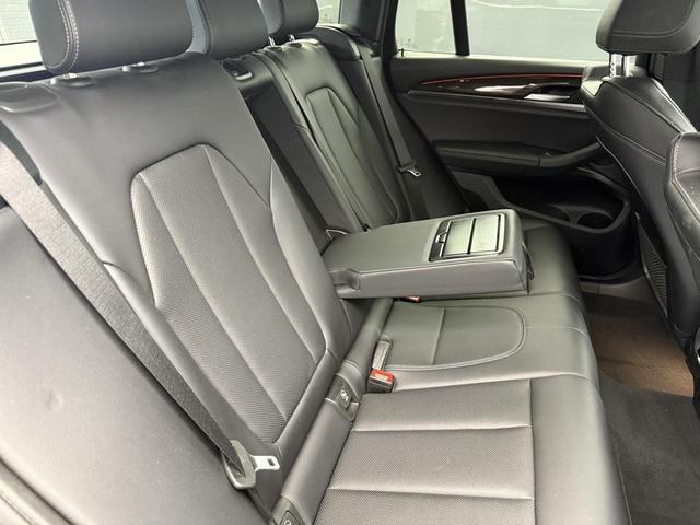 Photo of 2023 White BMW X3