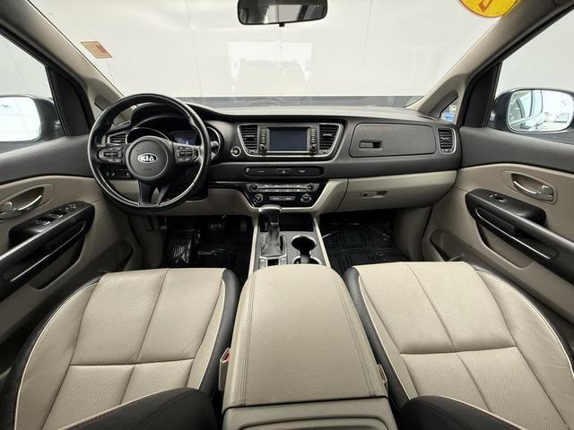 Photo of 2020 Aurora Black Kia Sedona