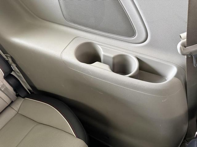 Photo of 2020 Aurora Black Kia Sedona
