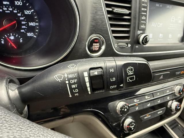 Photo of 2020 Aurora Black Kia Sedona