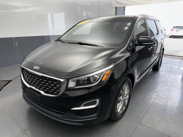 Photo of 2020 Aurora Black Kia Sedona