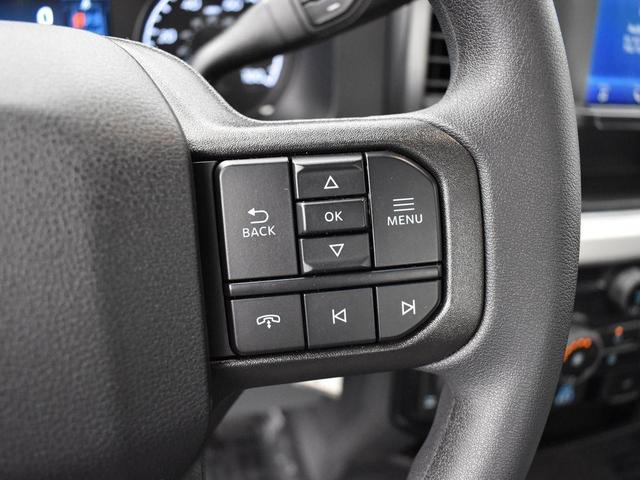 Photo of 2025 Oxford White Ford F-350