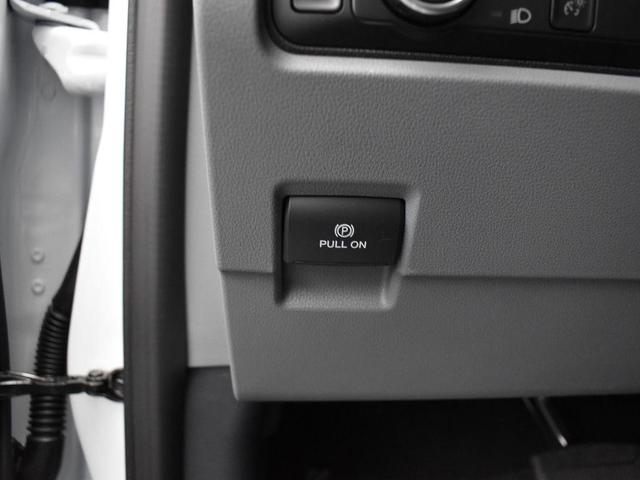 Photo of 2025 Oxford White Ford F-350