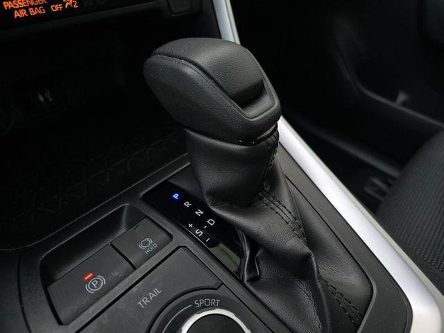 Photo of 2019 Ruby Flare Pearl Toyota RAV4 Hybrid