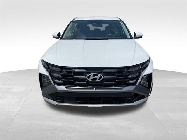 Photo of 2025 Serenity White Pearl Hyundai TUCSON