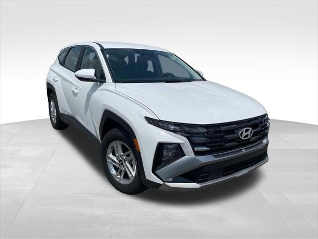 Photo of 2025 Serenity White Pearl Hyundai TUCSON