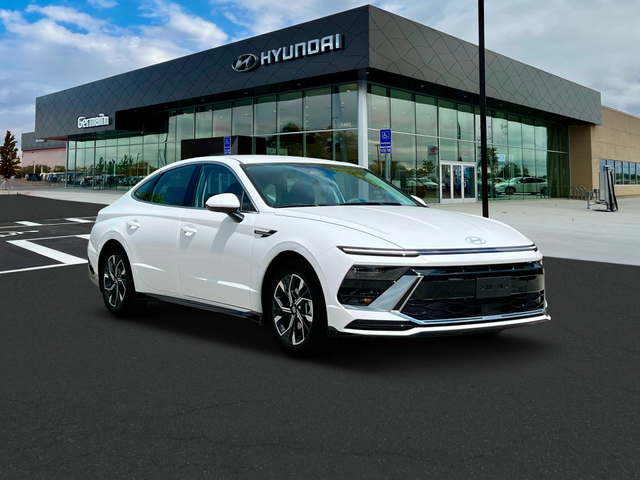 Photo of 2025 Serenity White Hyundai SONATA