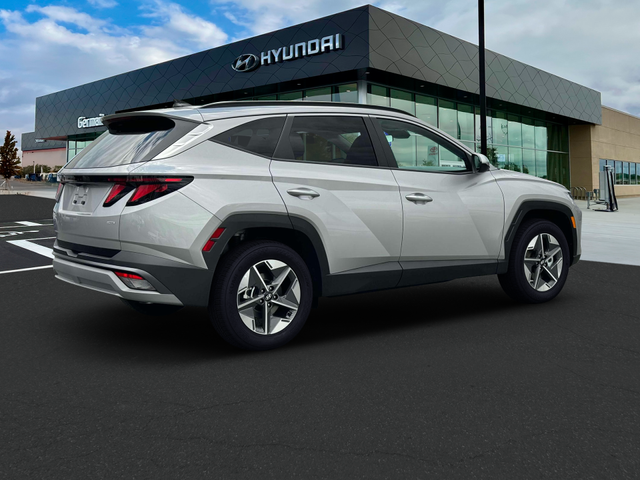 Photo of 2025 Shimmering Silver Hyundai TUCSON