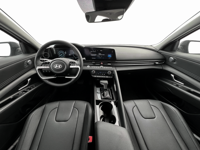 Photo of 2025 Intense Blue Hyundai ELANTRA