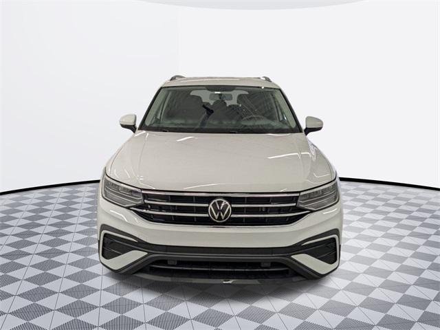 Photo of 2022 Pure White Volkswagen Tiguan
