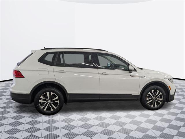 Photo of 2022 Pure White Volkswagen Tiguan