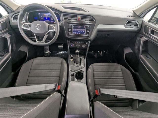 Photo of 2022 Pure White Volkswagen Tiguan