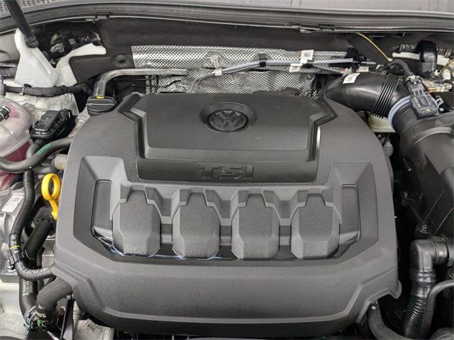 Photo of 2022 Pure White Volkswagen Tiguan