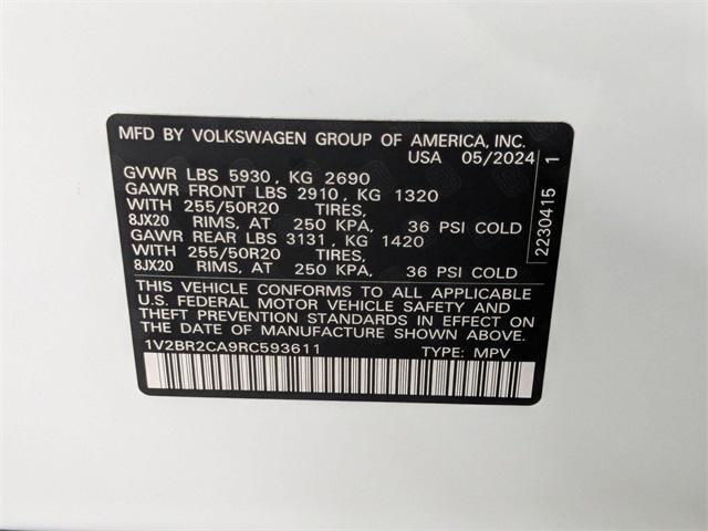 Photo of 2024 Opal White Pearl Volkswagen Atlas