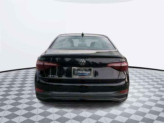 Photo of 2024 Deep Black Pearl Volkswagen Jetta