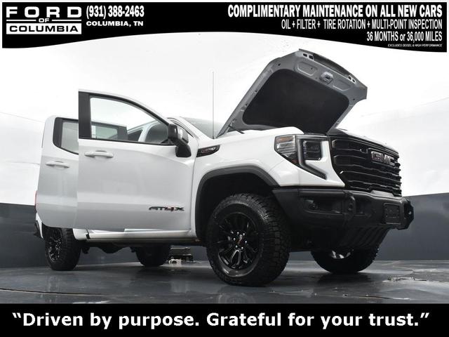Photo of 2023 Summit White GMC Sierra 1500