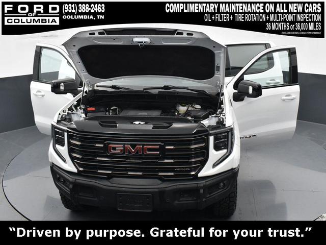 Photo of 2023 Summit White GMC Sierra 1500