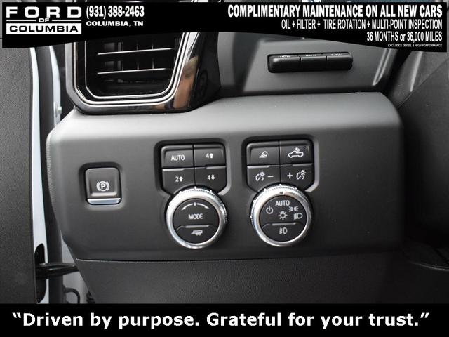 Photo of 2023 Summit White GMC Sierra 1500