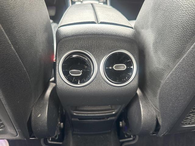 Photo of 2020 Black Mercedes-Benz GLB 250