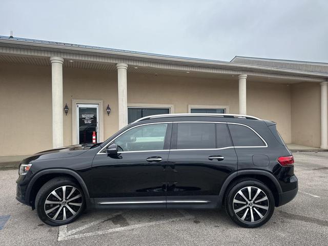 Photo of 2020 Black Mercedes-Benz GLB 250