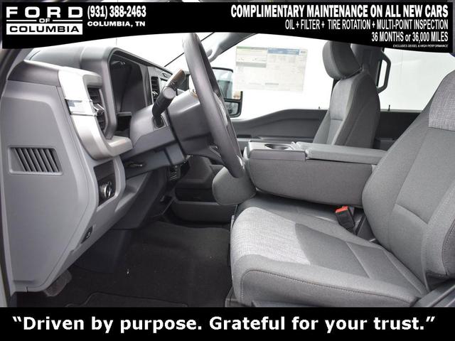 Photo of 2025 Antimatter Blue Metallic Ford F-250