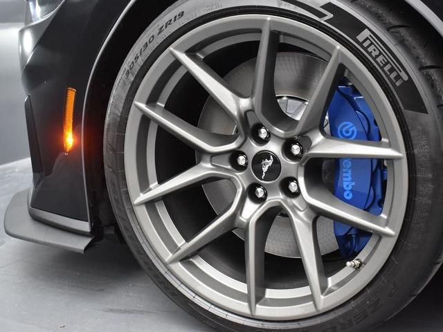 Photo of 2025 Shadow Black Ford Mustang