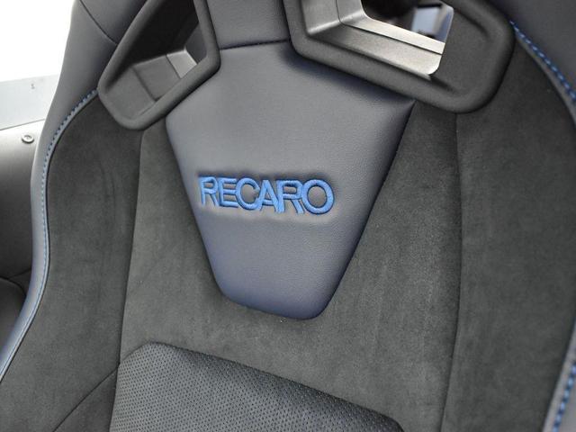 Photo of 2025 Shadow Black Ford Mustang