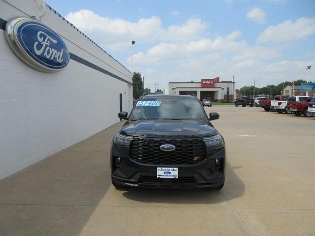 Photo of 2025 Agate Black Metallic Ford Explorer