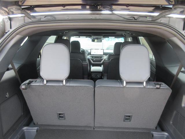 Photo of 2025 Agate Black Metallic Ford Explorer