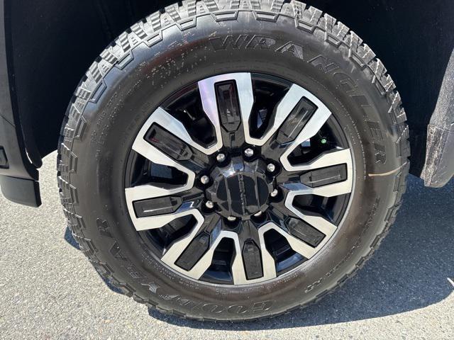 Photo of 2025 Sterling Metallic GMC Sierra 2500