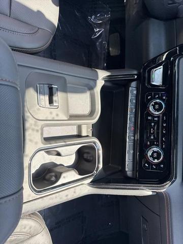 Photo of 2025 Onyx Black GMC Sierra 2500