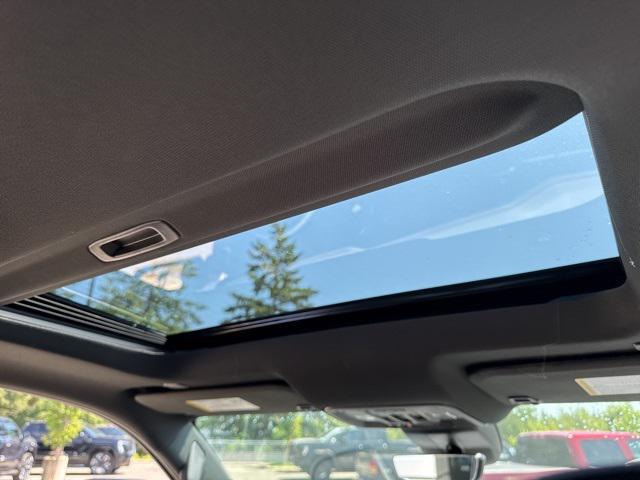 Photo of 2025 Onyx Black GMC Sierra 2500