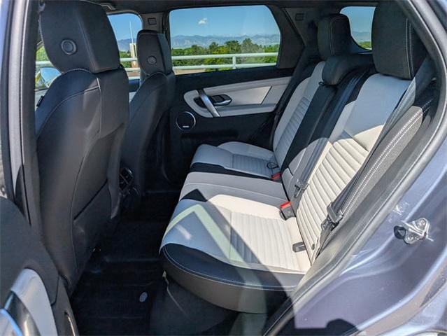 Photo of 2025 Varesine Blue Land Rover Discovery Sport