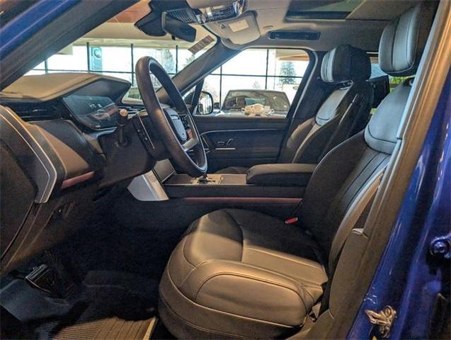 Photo of 2025 Velocity Blue In Gloss Finish Land Rover Range Rover