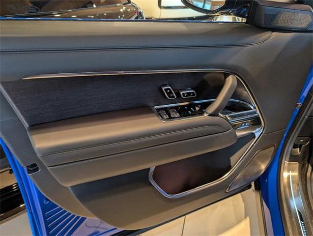 Photo of 2025 Velocity Blue In Gloss Finish Land Rover Range Rover