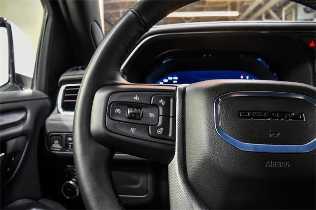 Photo of 2024 Summit White GMC Yukon XL